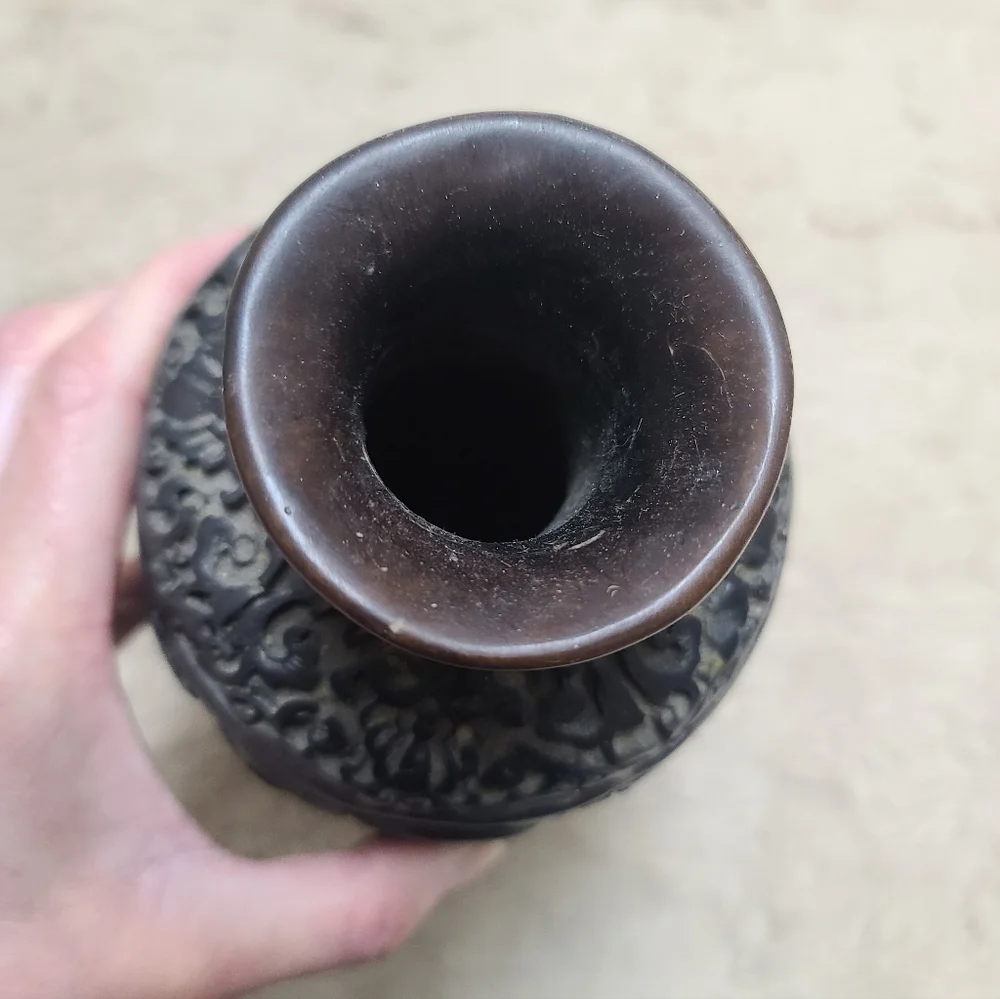 Vintage Chinese Black Embossed Double Dragon Cinnabar Style Decorative Vase - Picture 7 of 9